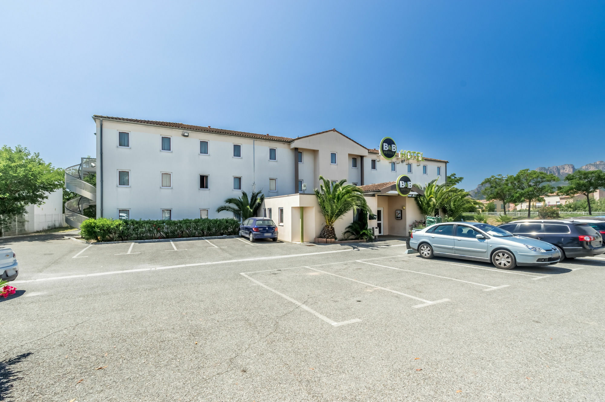 B&B Hotel Frejus Roquebrune-Sur-Argens Buitenkant foto